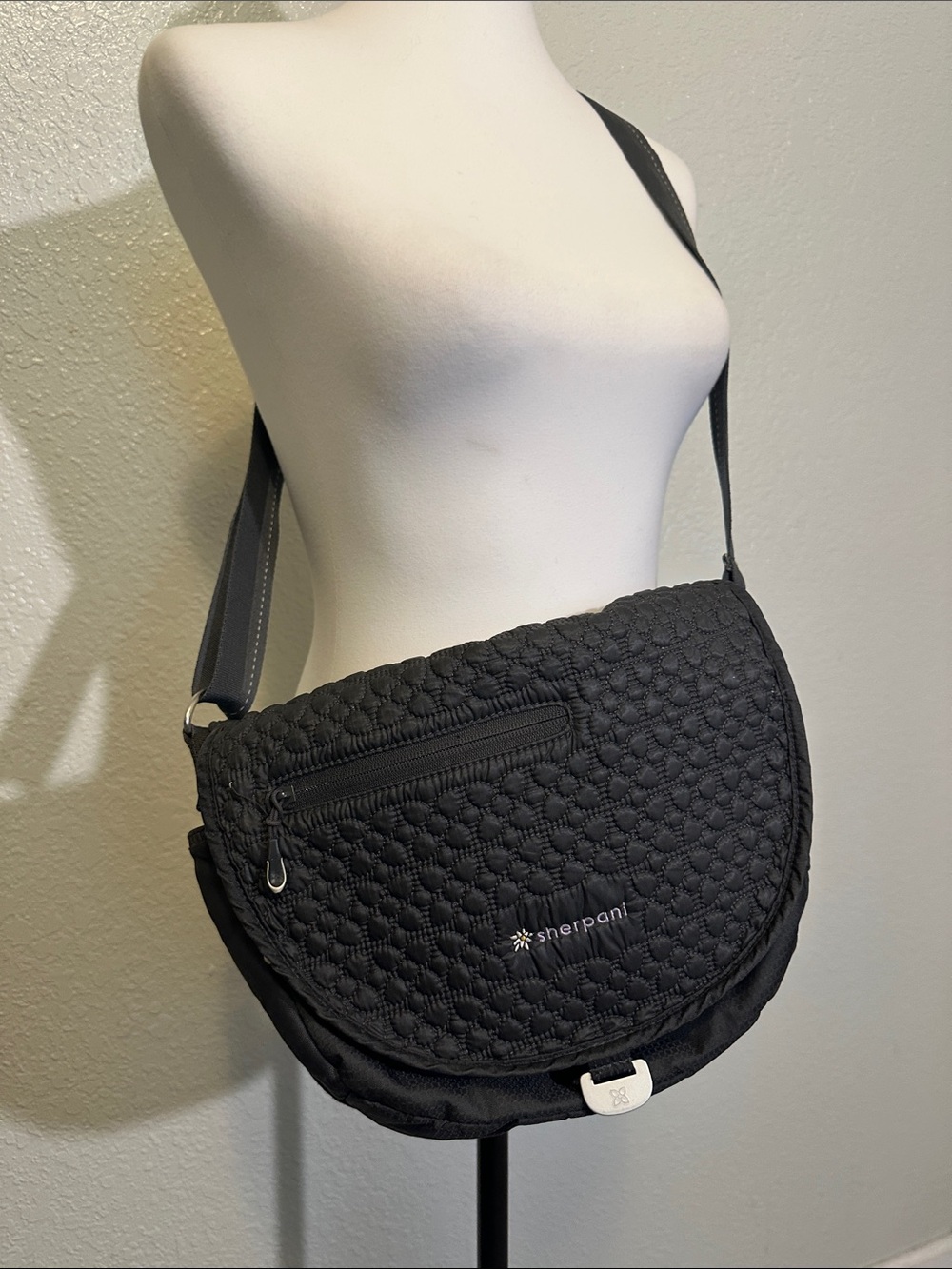 Sherpani Asphalt Gray Quilted Flap Crossbody Bag GUC